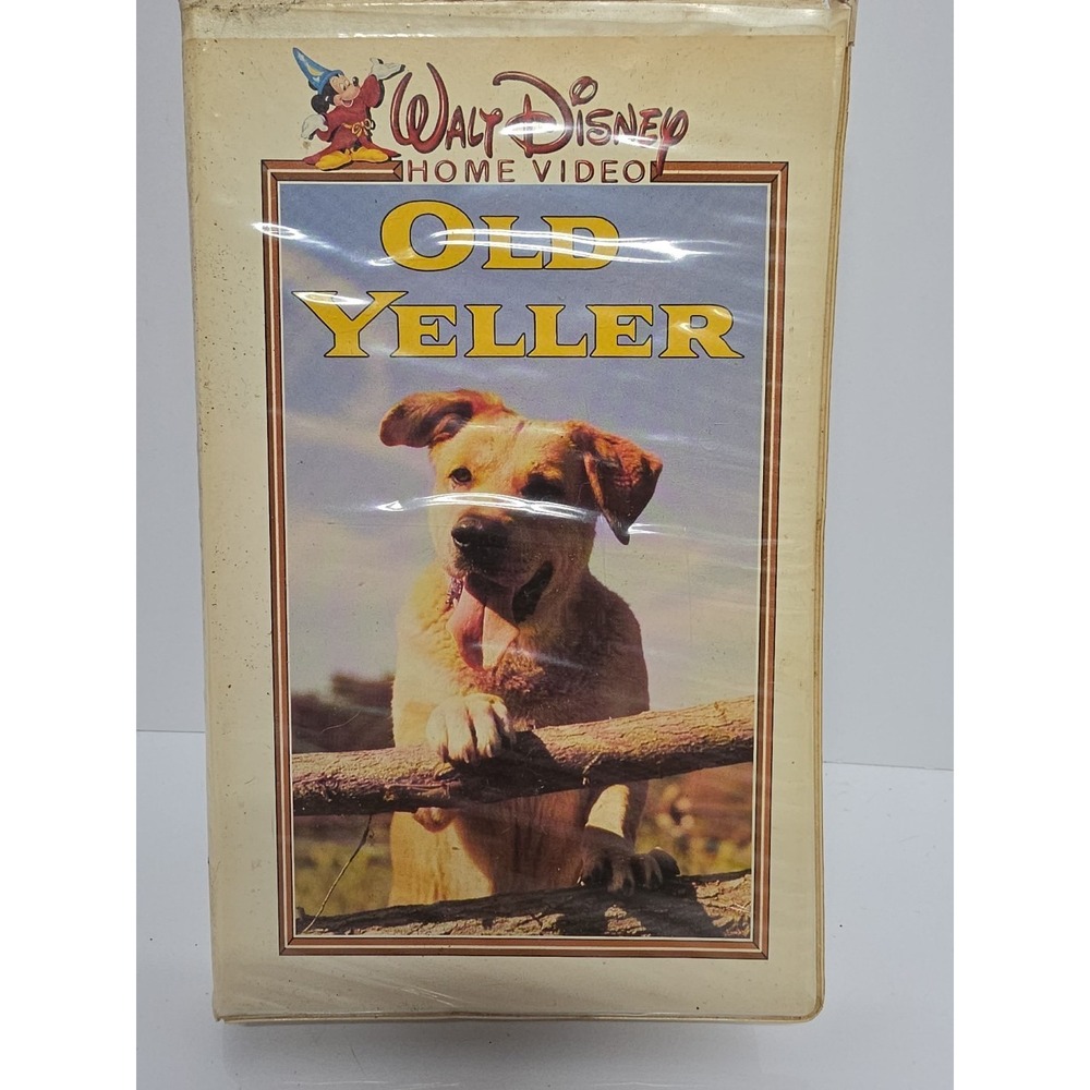 Old Yeller VHS Home Video Walt Disney Clamshell Case Tape Yellow Dog